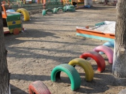 Детские площадки в Херсоне избавят от опасного «декора»