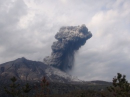 Извержение вулкана в Японии: власти расширили запретную зону
