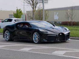 Самый дорогой Bugatti впервые заметили на тестах: фото