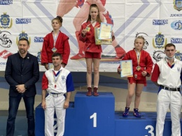 Криворожские спортсменки заняли призовые места на Чемпионате Украины по борьбе самбо среди кадетов