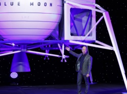 Компания Безоса обжалует решение NASA о контракте с SpaceX