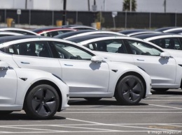 ДТП с участием Tesla: есть ли будущее у беспилотных авто?