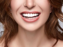 Почему желтеют зубы: пять необычных причин