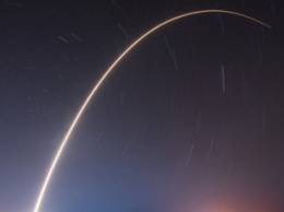 Первый лунный запуск с помощью ракеты SpaceX перенесли на 2022 год