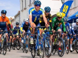Николаевские юниоры-шоссейники выиграли командный чемпионат Украины по велоспорту