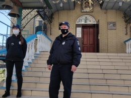 Пасхальные праздники: в полиции просят мелитопольцев оставаться дома