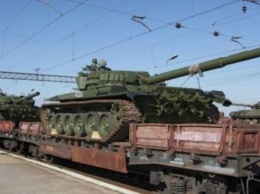 Россия продолжает переброску военной техники возле границы Украины. ВИДЕО