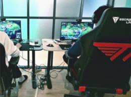 Качалка для киберспорта: в Японии открывают первый «тренажерный зал» для геймеров