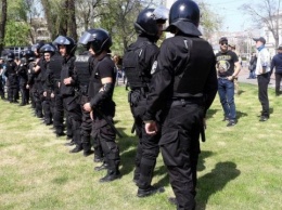 Годовщина трагедии 2 мая: в Одессе копы взяли под охрану Куликово поле и Соборную площадь