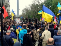 Годовщина трагедии 2 мая: в памятных мероприятиях в Одессе приняли участие три тысячи граждан