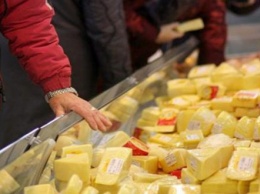 Как отличить сыр от сырного продукта: 3 совета покупателю