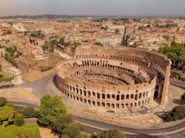 В Италии отреставрируют пол в Колизее, чтобы туристы смоги выйти на арену гладиаторов