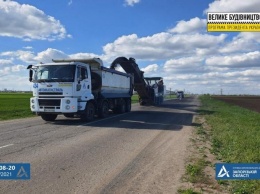 Самое время: начат ремонт дороги на Кирилловку