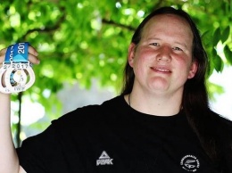 Тяжелоатлетка-трансгендер намерена участвовать в Играх-2020
