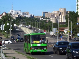 Список маршрутов: на выходных в Харькове пустят автобусы к кладбищам