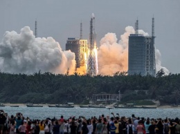 В эту субботу китайская ракета Long March 5B упадет на Землю: каков риск для людей