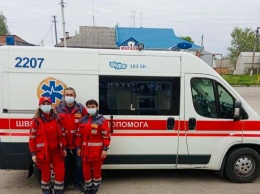 В Харьковской области бригада медиков спасла местную жительницу, пережившую клиническую смерть, - ФОТО