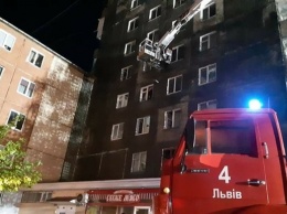 Во Львове из-за возгорания многоэтажки эвакуировали жильцов дома