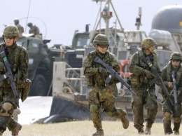 Япония, Франция и США впервые проводят совместные военные учения