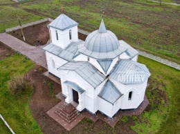 Окунитесь в историю: в Запорожской области тела умерших хранили в погребе храма