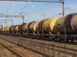 SOCAR будет поставлять в Украину топливо "Роснефти"