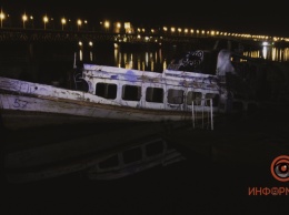 Пока Днепр спит: как выглядит мрачный речной порт под покровом ночи