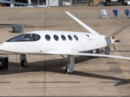 Роскошный электрический самолет Alice компании Eviation готовят к первому полету