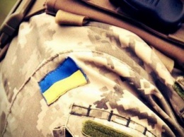 Украинская армия: каким контрактом мотивируют идти на службу
