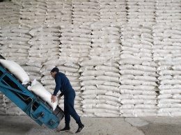 Правительство России готовит меры для сдерживания роста цен на сахар