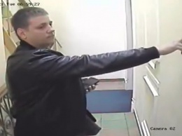Появилось видео обысков в доме Кличко