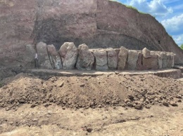 На строительстве дороги Н-31 обнаружен древний гигантский кромлех, старше египетских пирамид