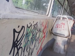 В Кривом Роге судили подростка, разрисовавшего скоростной трамвай