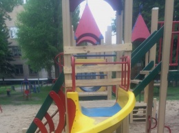 В Кривом Роге обнаружили 24 ничейные детские площадки, опасные для игр