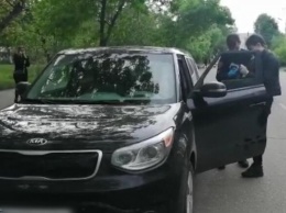 Вспылили из-за "подрезанного" авто: копы задержали стрелка с Молдаванки