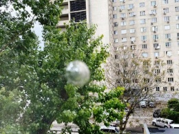 В Одессе неизвестный выстрелил в окно кабинета главы райсуда