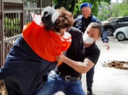 В Киеве силовики жестко задержали белорусского активиста