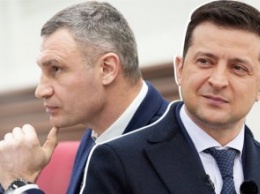 Президент Украины, сам того не желая, буквально «прокачивает» рейтинг Виталия Кличко, - медиа-эксперт об обысках у мэра Киева