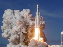 Opium и Uma запускают децентрализованное страхование полетов SpaceX