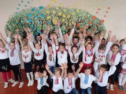 В одесских школах и детсадах отметили День вышиванки