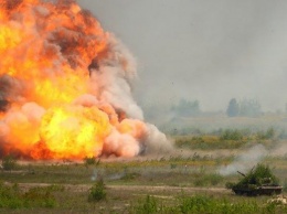 Украинские военные на учениях отработали наступление