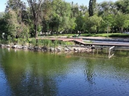 Порадуйся: на территории Дюковского парка в Одессе почистили пруд