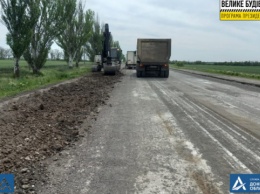 Стартовал капремонт дороги от границы Запорожской области в Мариуполь