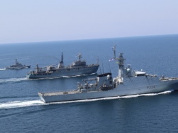 ВМС Украины и Британии провели в Черном море совместные учения PASSEX