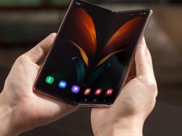 Samsung намерена продать 7 миллионов смартфонов с гибким экраном до конца 2021 года