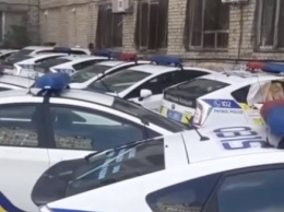 "Кладбище авто": в Днепре нашли десятки разбитых полицейских автомобилей (видео)