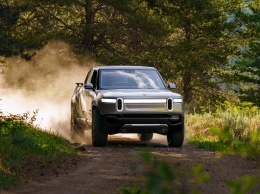 Rivian задерживает поставки заказчикам первых электропикапов R1T (пока на месяц)