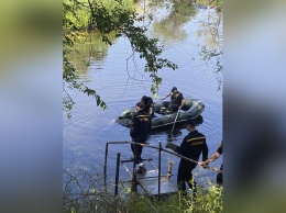 В Подгородном из реки достали тело мужчины: помогите опознать