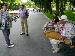 В поддержку уличных музыкантов: в саду Шевченко прошел концерт