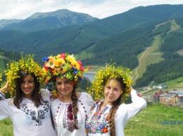 Проложить маршрут и купить билеты: в Украине планируют создать туристический портал