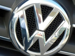 Активисты Greenpeace напали на стоянку Volkswagen (ВИДЕО)